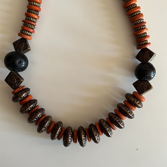 Ethnic necklace - Picture 2 of 3